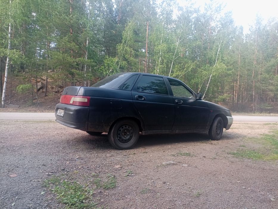 Продам автомобиль Lada 2110