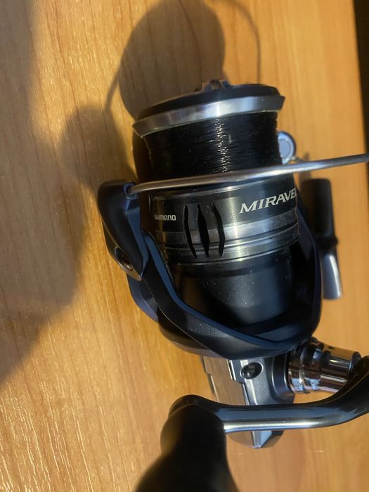 Vand mulineta spinning Shimano Miravel 2500
