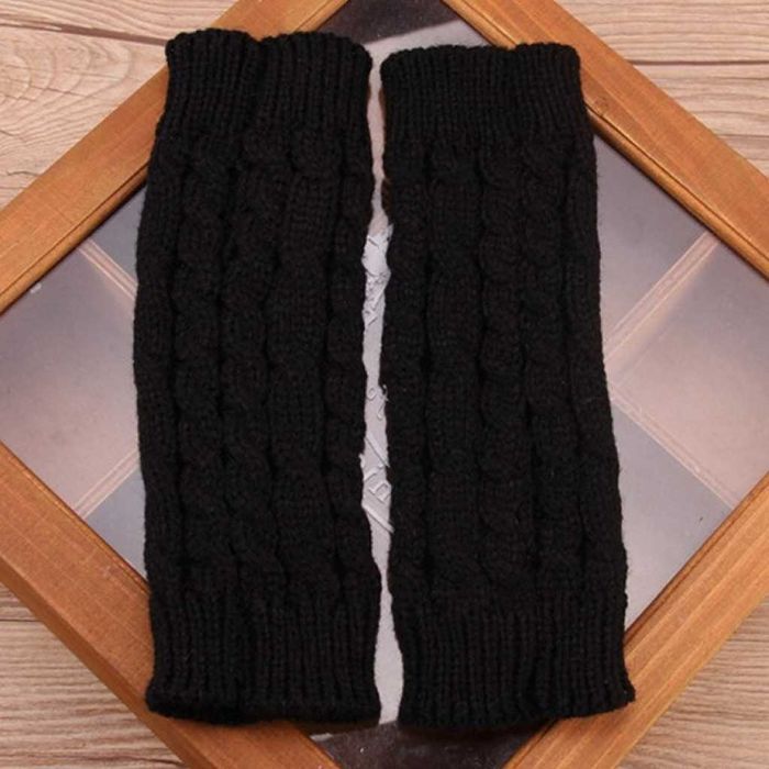 Дамски плетени вълнени ръкавици без пръсти