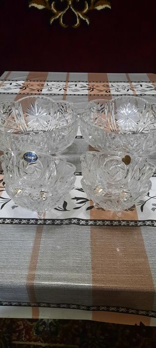 Продам Хрустальные вазы