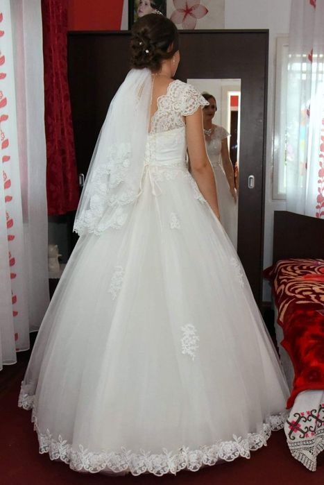 Vând rochie de mireasa