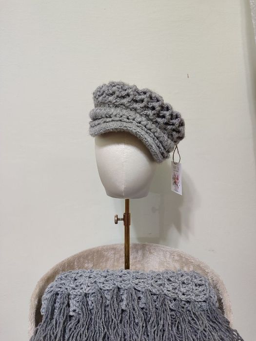 Деми сезонная фуражка с шарфом