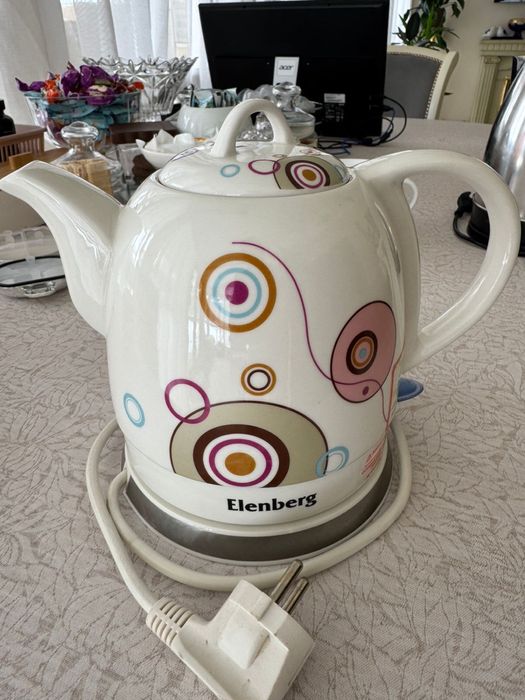 Продам керамческий электро чайник
