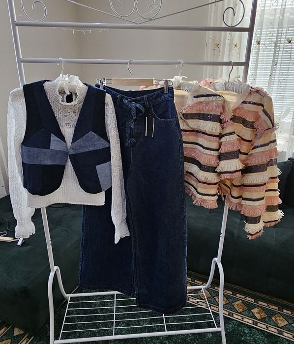 Жилетка с ресни и пайети