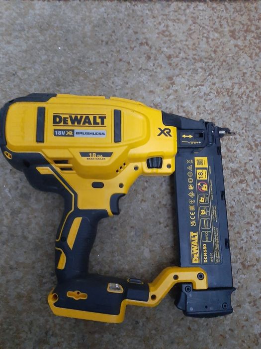 Devalt dcn680 pisto cuie nou