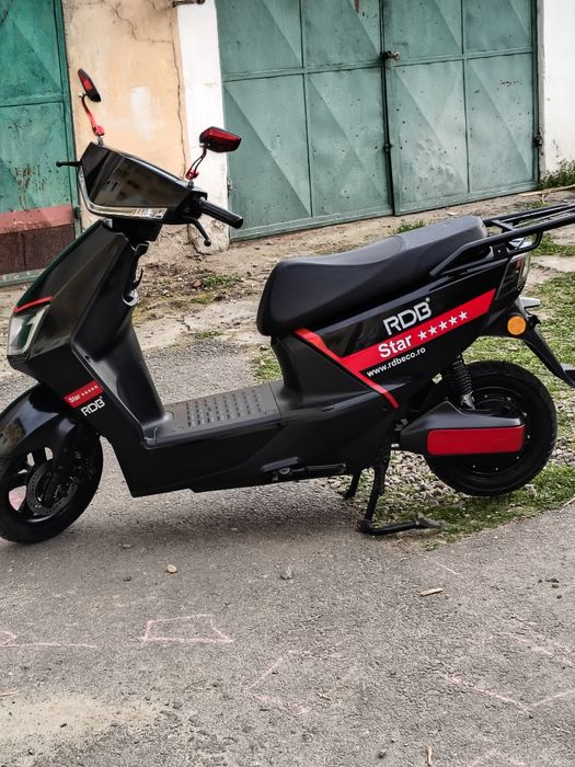 Se vinde urgent  funtinabil perfect bateri noi