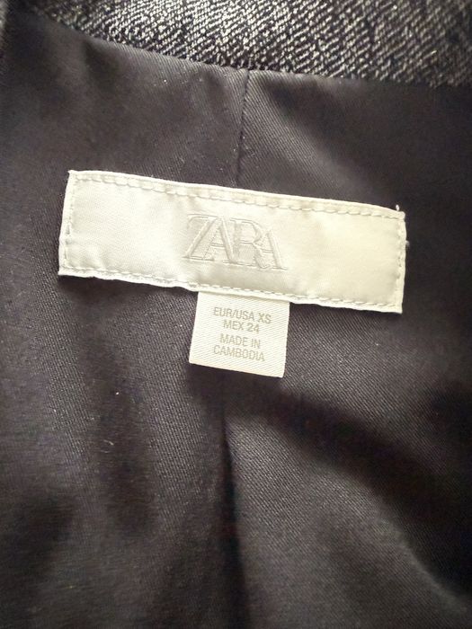 Сив комплект от Zara