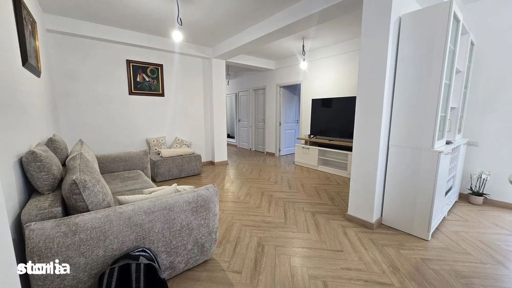 Casa individuala de v anzare,  Breazu, Iasi.