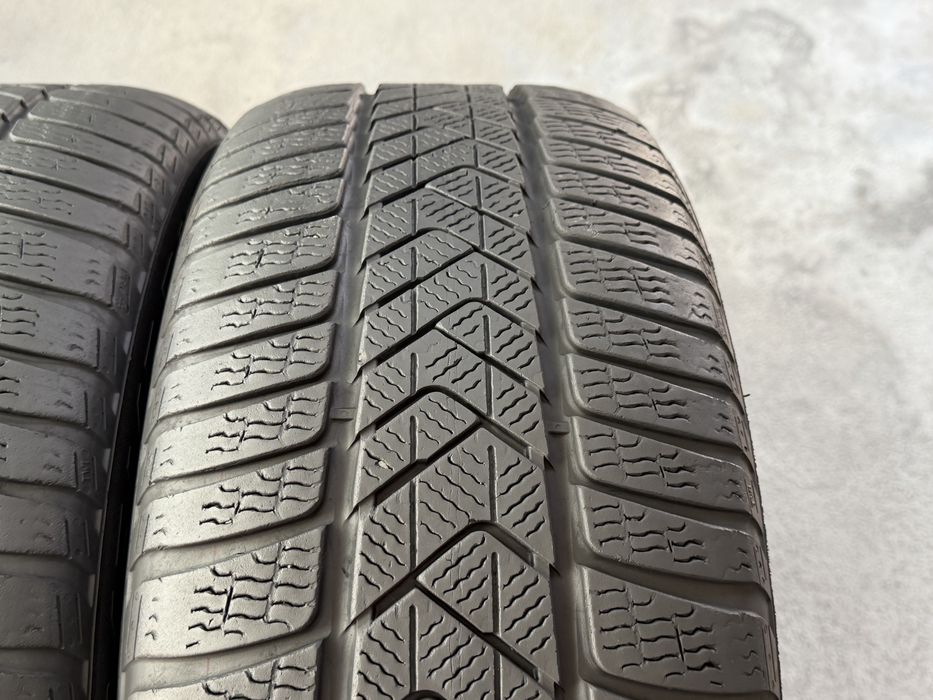 245/45/18 Pirelli 4Броя: 270€ 6.2мм