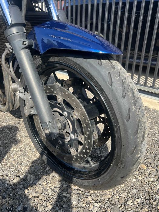 Motocicleta Suzuki GSF.650