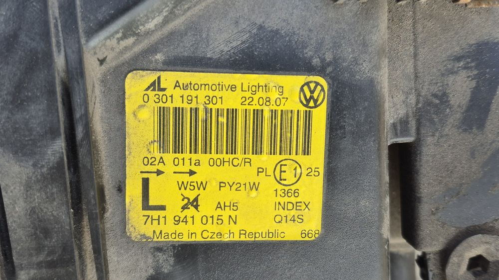 Фарове за VW T5 2007година