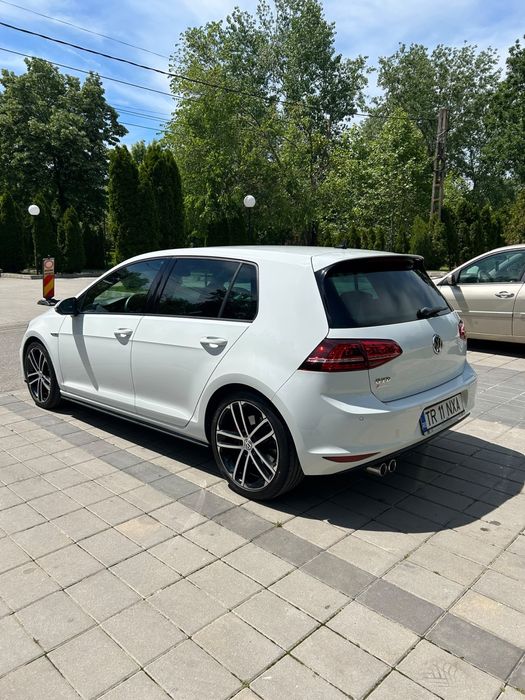 Volkswagen GOLF 7 GTD Sport &Sound