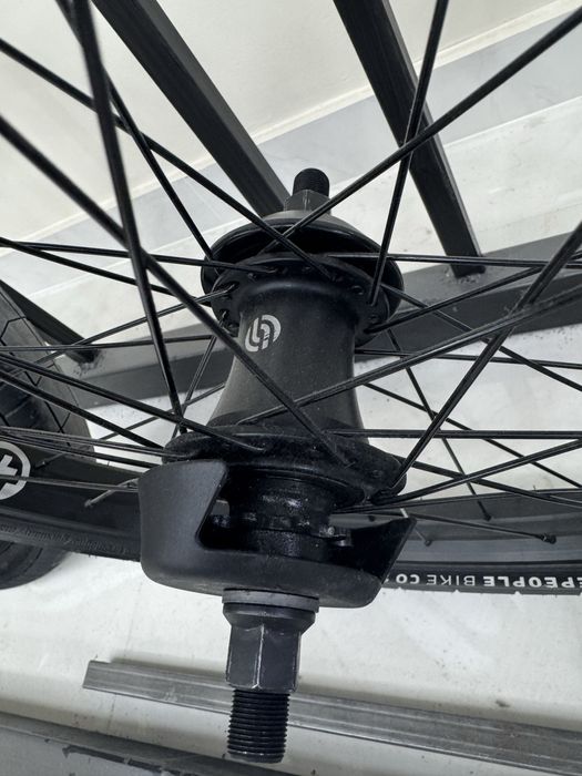 Колеса на велосипед.