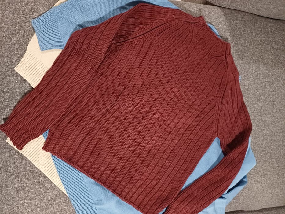 Пуловери памучни и вълнени