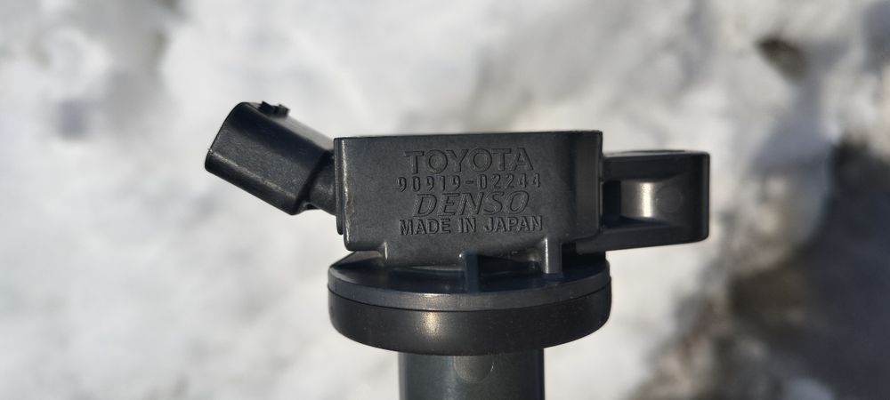 Продам катушки зажигания Тойота