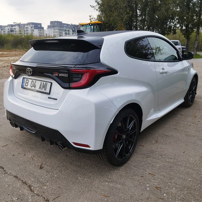 TOYOTA Yaris 2021 — imagine 3