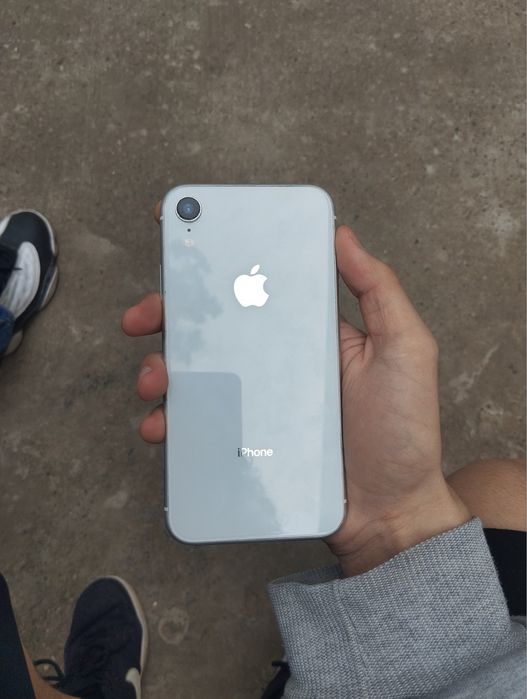 Iphone xr в хорошем состоянии face Id нету
