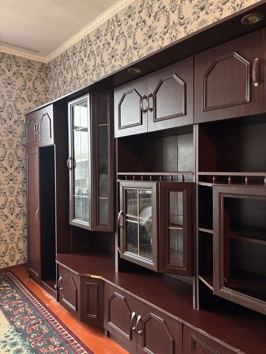 Стенка сервант.