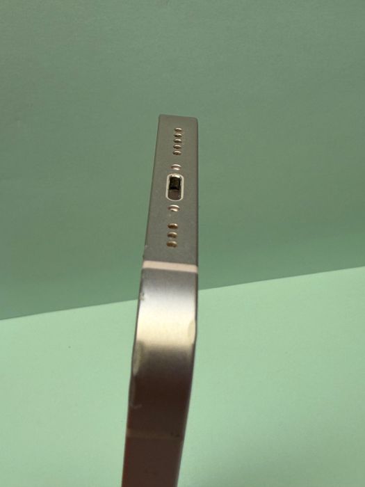 Carcasa spate iPhone 13 Roz originala capac spate sticla swap
