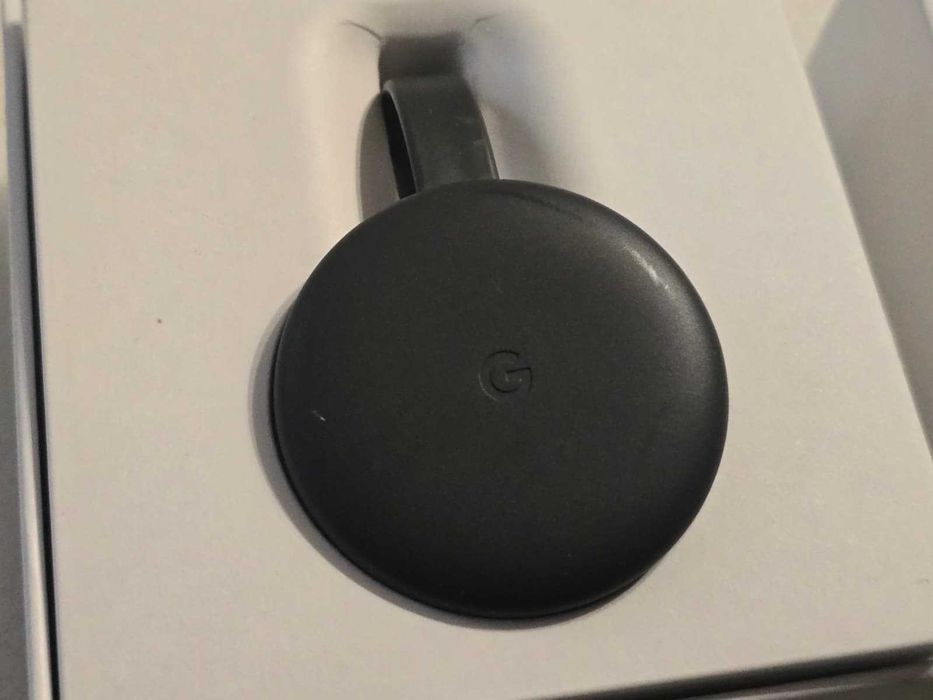 Chromecast Google 3, Full HD 1080p 60fps, Wi-Fi 5GHz, HDMI, Negru - Stare Perfectă