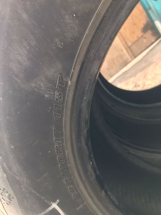 Продам зимние шины 17/265/70