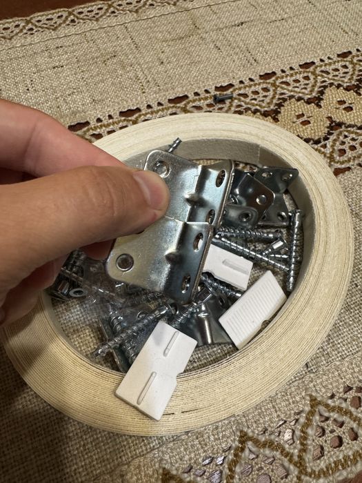 Крепежные элементы продам