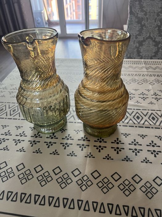 Кувшины в хорошем состоянии.