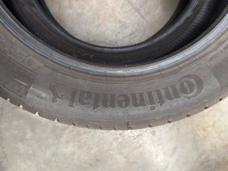 Vand 4 anvelope 225/55/18 continental de iarnă ca noi