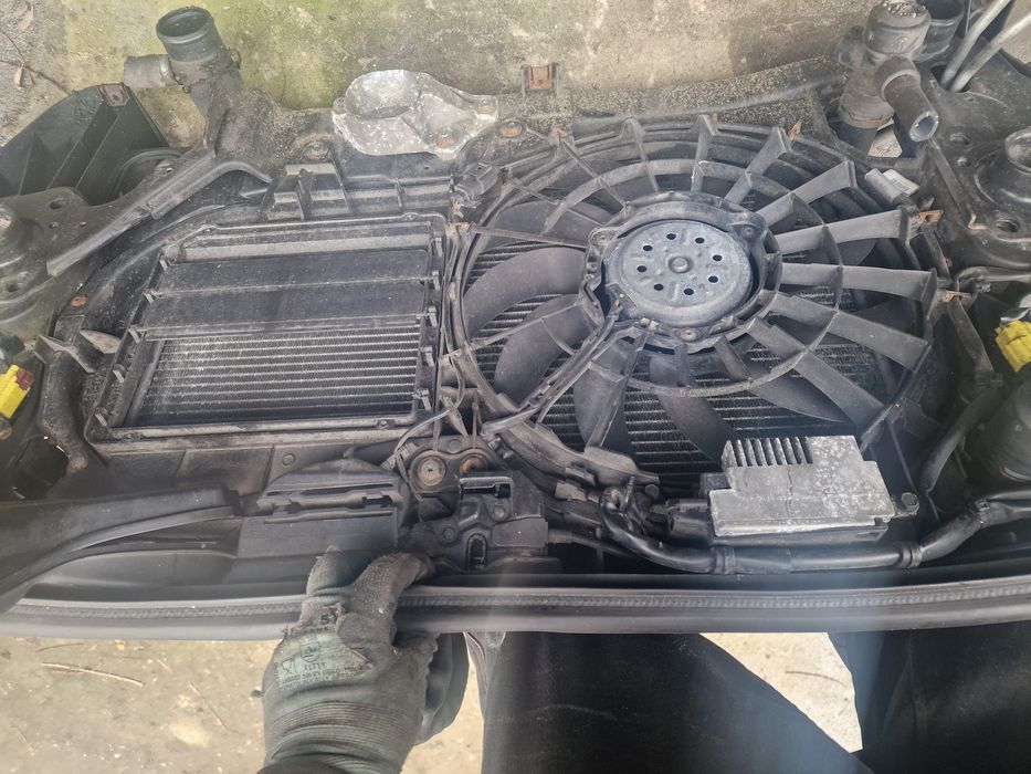 Trager complect cu radiatoare și termocupla Audi A4 b7 motor 3.0 tdi,