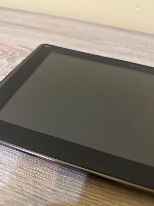 Таблет-лаптоп Asus Eee Pad Transformer TF101