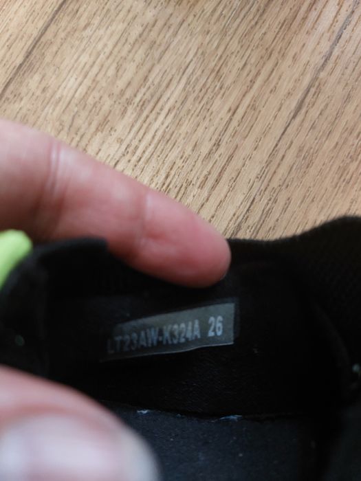 Кроссовки детские 26 размер