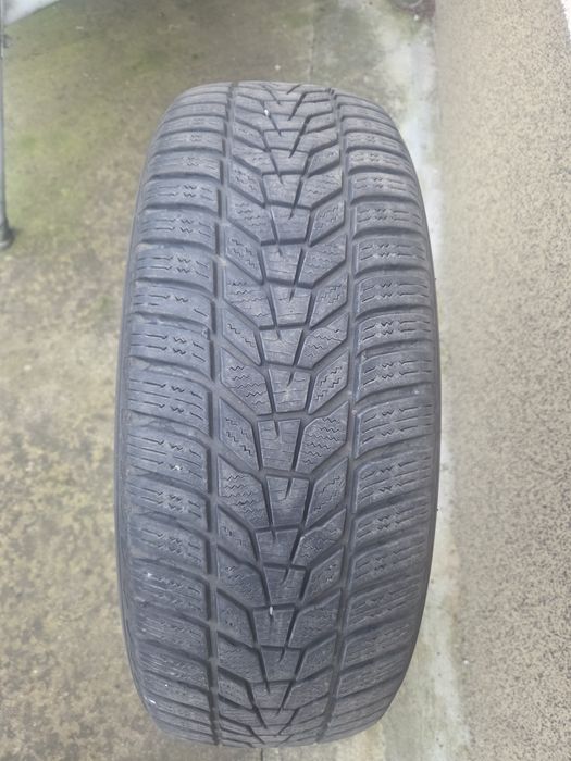 Anvelopa iarna Hankook 215 60 r17