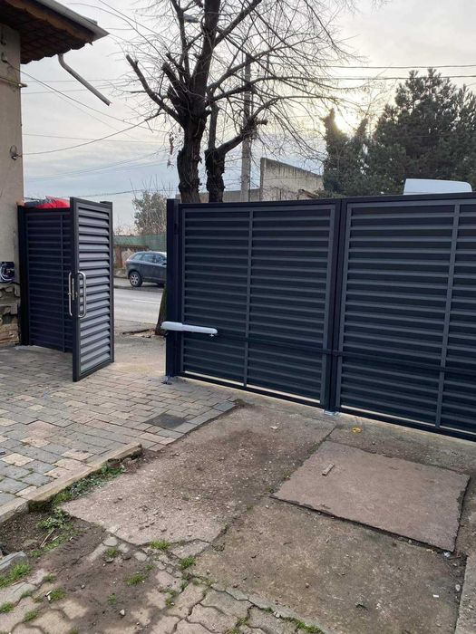 Garduri si porti din panouri stil jaluzele si alte modele disponibile