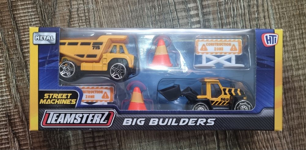 Металлические машинки от teamsterz. Цена за 1 набор в коробке.