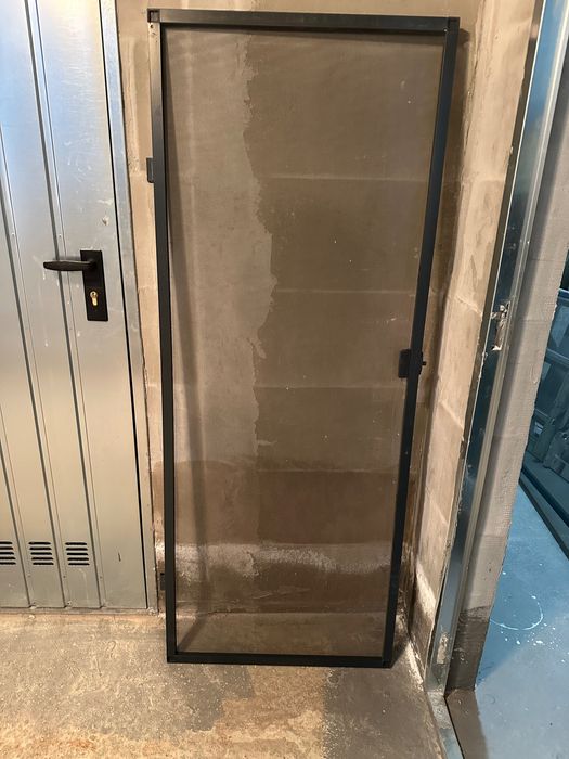 Комарник за прозорец