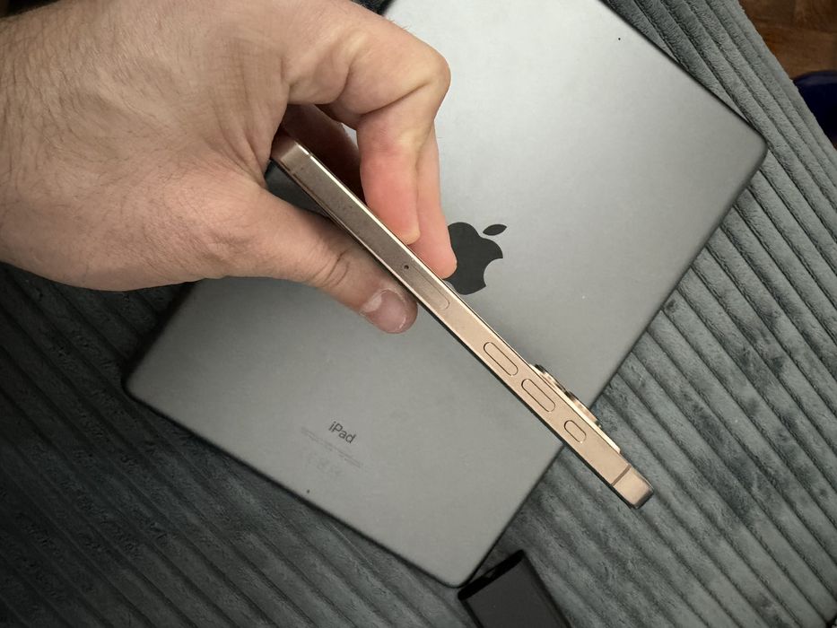 Iphone 16 pro desert titanium