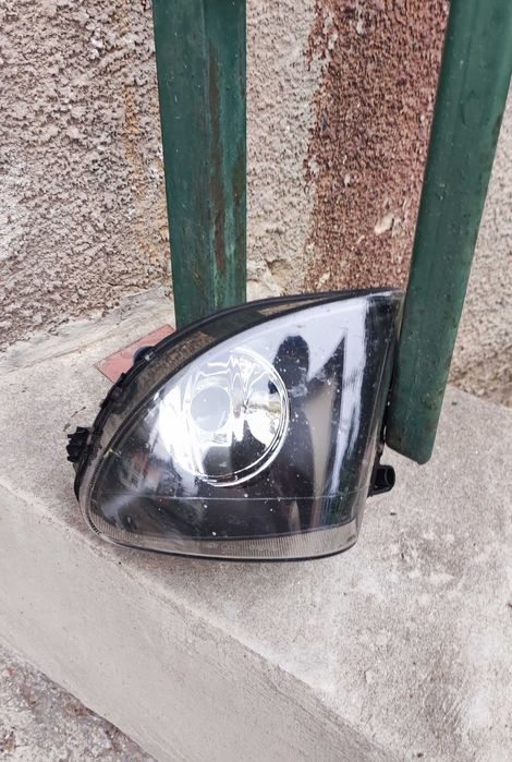 Халогенен фар за BMW F10