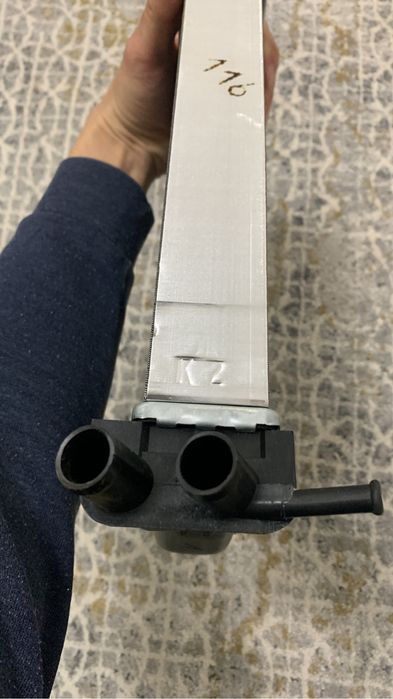 Продам радиатор печки на ВАЗ 2110