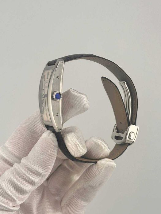 Часы Cartier Tank