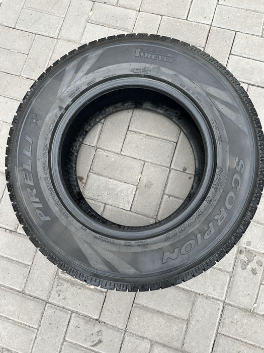 Резина всесезонная.