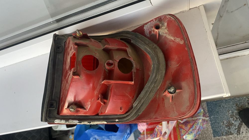 Продам фонари задние