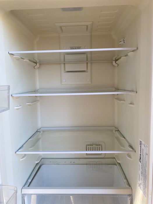 Холодильник hotpoint