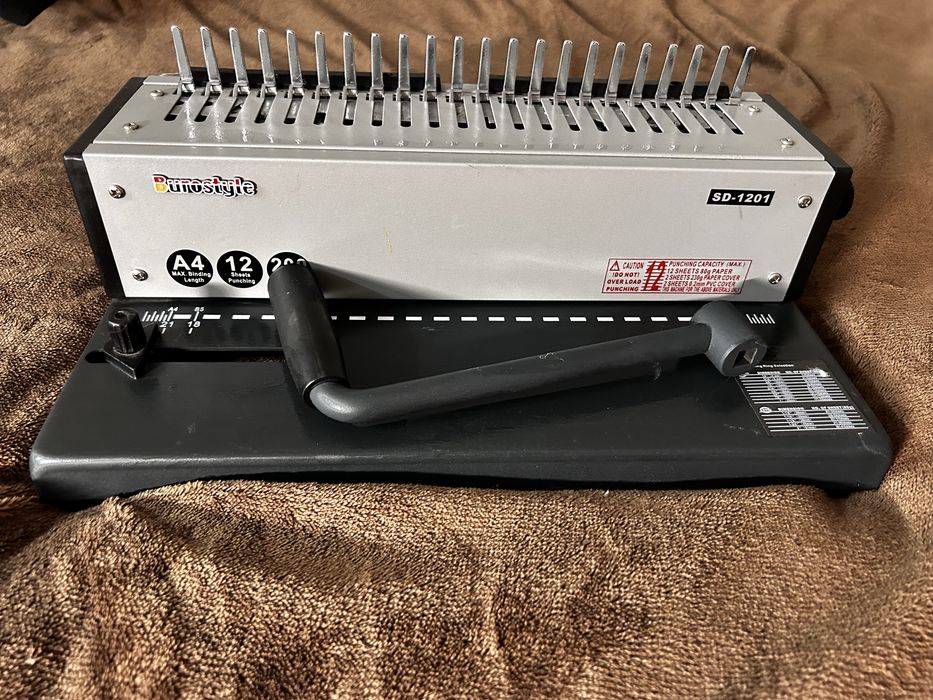 Продам переплетную машинку