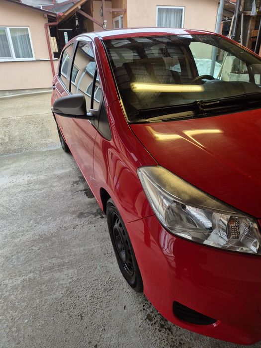 Toyota yaris 3 benzina 1.o