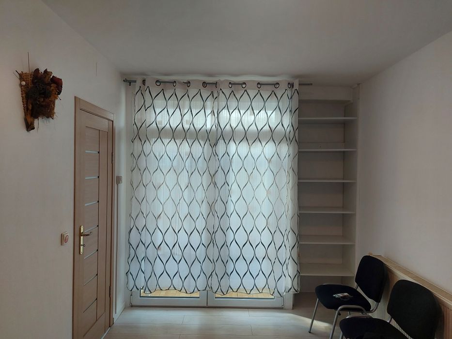 Persoana fizica dau in chirie garsonieră conf.1  str. Oasului nr 86-90