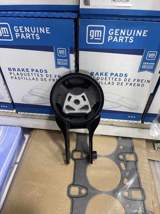 Korobka podushka monza GM