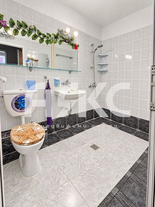 Продава се Тристаен апартамент в София, Стрелбище - 115 кв.м за 3035 €/кв.м - Снимка #5