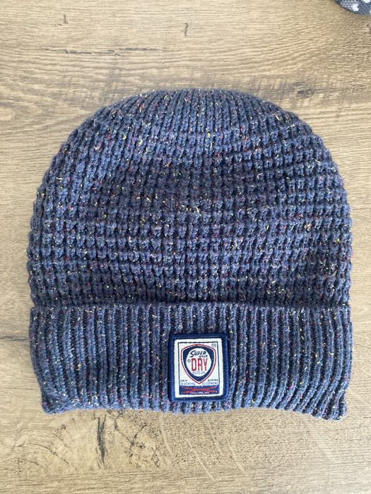 Зимна шапка Superdry