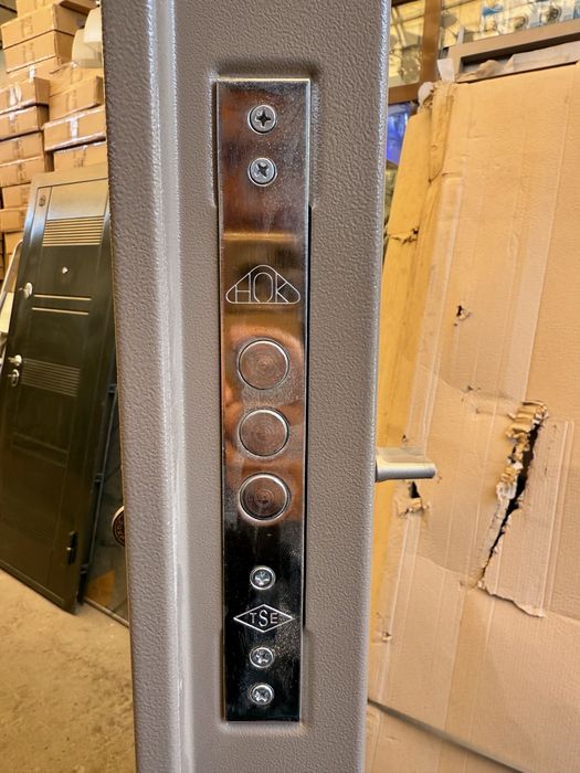 Входной Распродажа двери из Турции