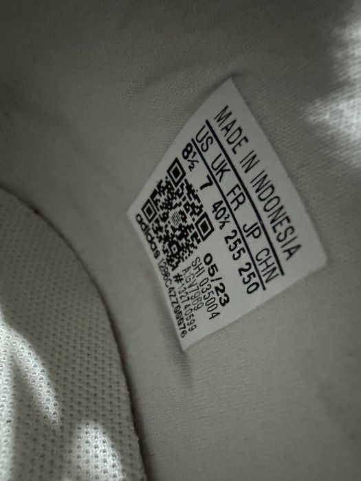 Vând adidași ADIDAS Swift Run 22